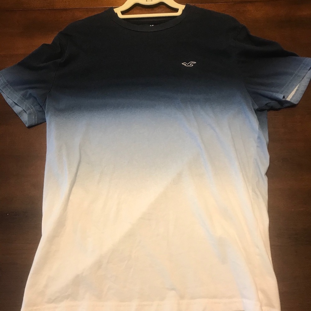 Hollister t-shirt